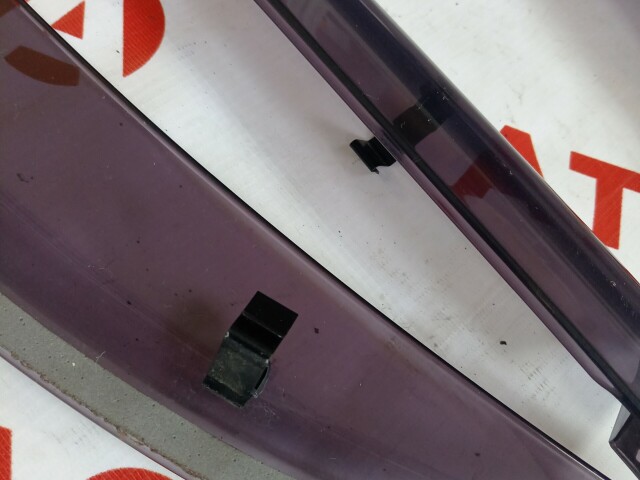 Ветровик NISSAN Sunny 