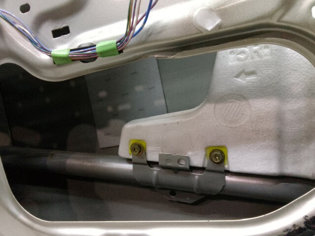 Дверь TOYOTA Vitz 