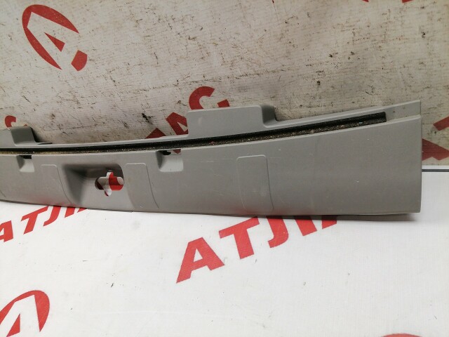 Накладка замка багажника NISSAN X-Trail 