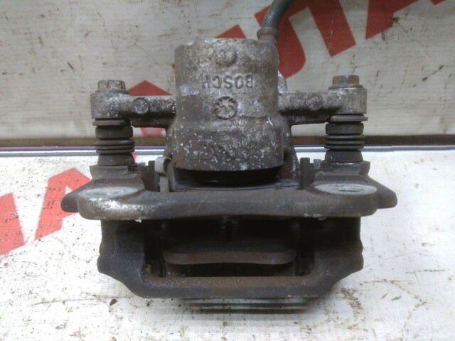 Суппорт TOYOTA Avensis 