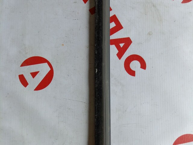 Молдинг стекла FORD Focus II 