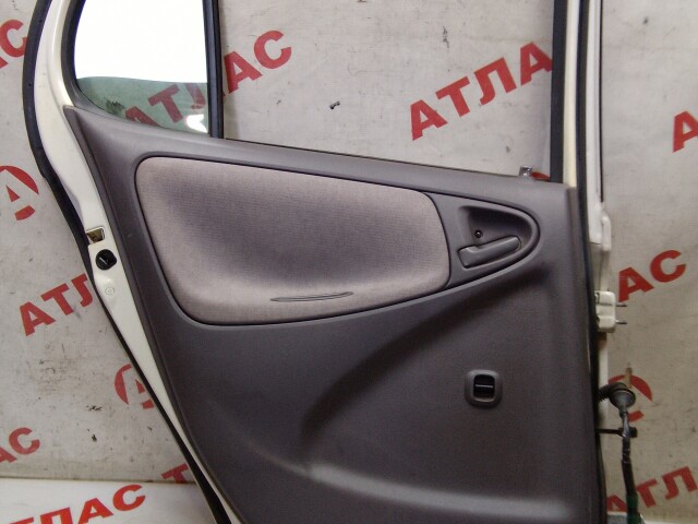 Дверь TOYOTA Platz 
