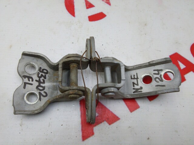 Кронштейны двери TOYOTA Corolla Fielder 