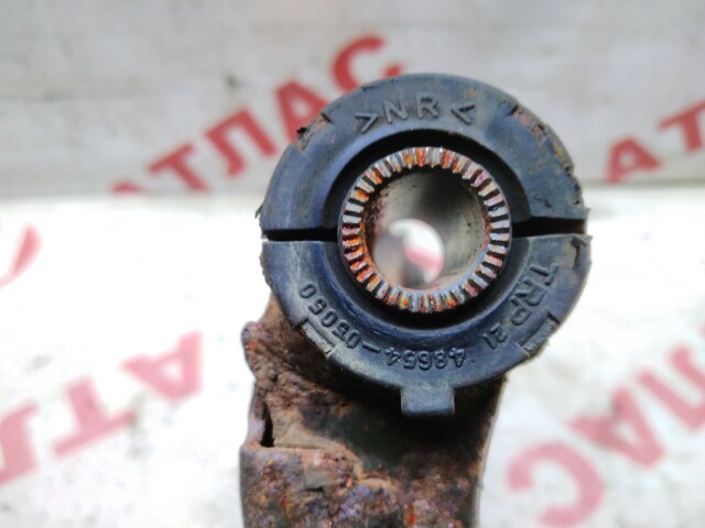 Рычаг TOYOTA Avensis 