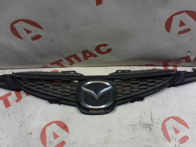 Решетка радиатора MAZDA Demio 