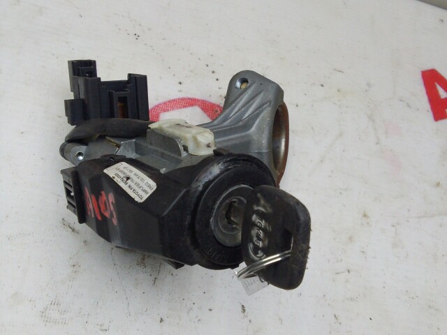 Замок зажигания TOYOTA Corolla 