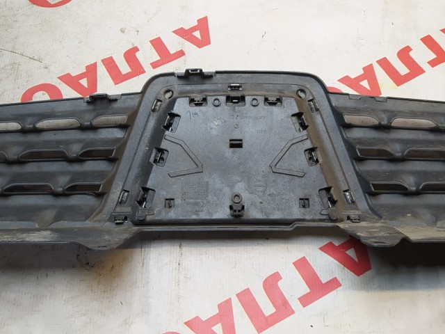 Решетка радиатора NISSAN Qashqai 