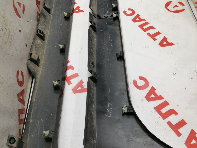 Накладка порога NISSAN Primera 