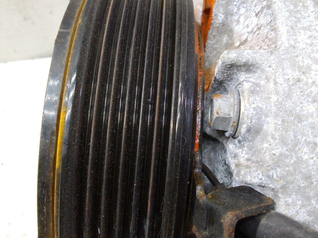 Компрессор кондиционера NISSAN X-Trail MR20-DE