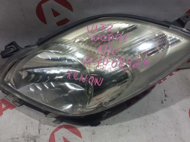 Фара TOYOTA Vitz 