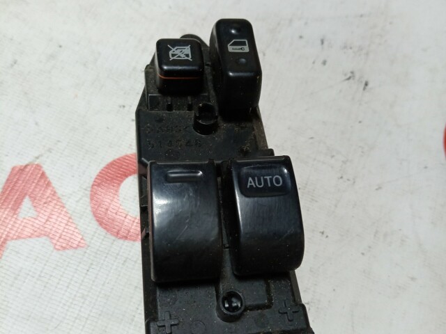 Блок управления стеклоподъемниками TOYOTA Probox 