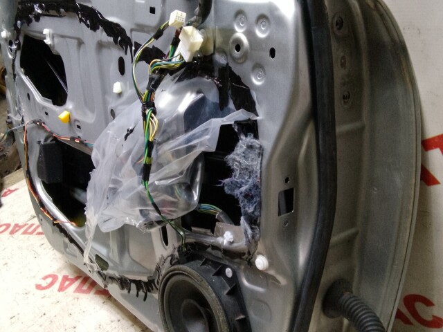 Дверь TOYOTA Avensis 