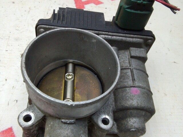 Дроссельная заслонка NISSAN X-Trail QR20-DE