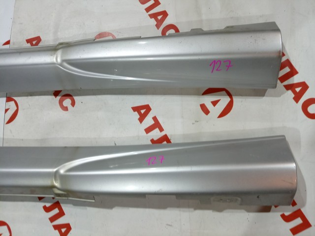 Накладка порога NISSAN Tino 