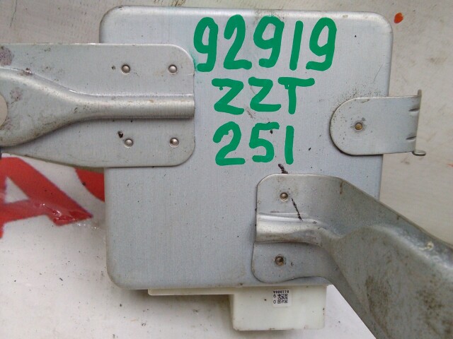 Блок управления рулевой рейкой TOYOTA Avensis 