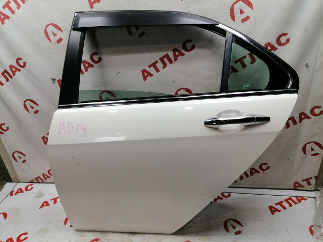 Дверь HONDA Accord 