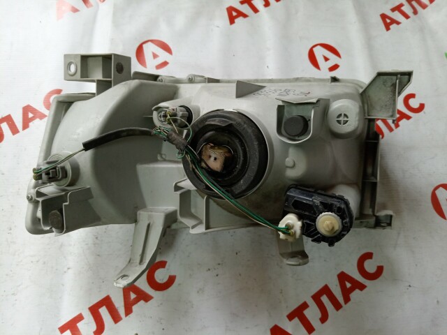 Фара TOYOTA Succeed 