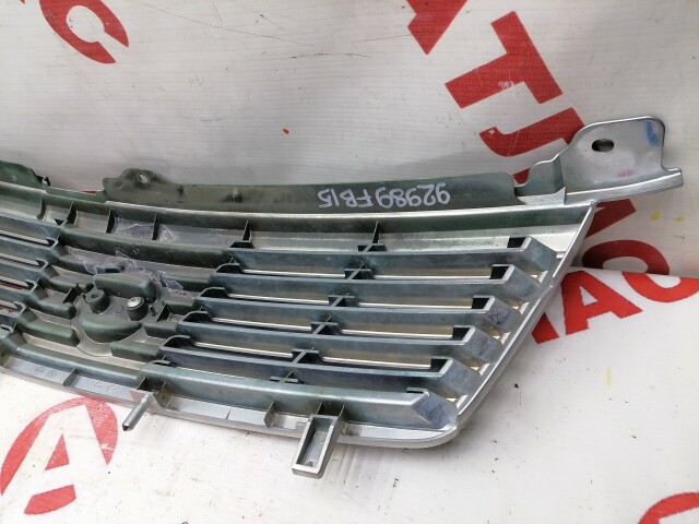 Решетка радиатора NISSAN Sunny 