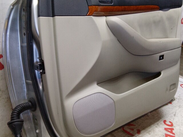 Дверь TOYOTA Avensis 