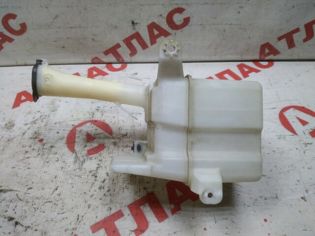 Бачок омывателя TOYOTA Corolla Fielder 
