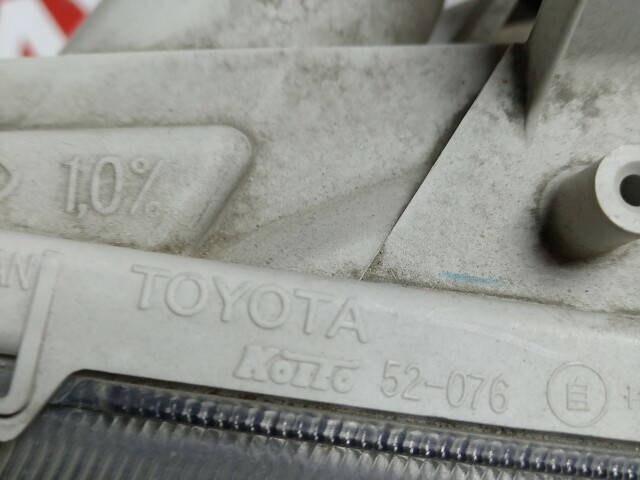 Фара TOYOTA Succeed 