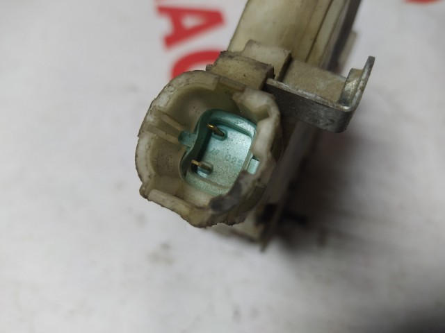 Замок двери NISSAN Sunny 