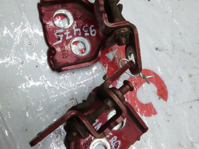 Кронштейны двери RENAULT Sandero Stepway 