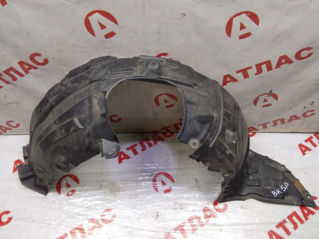Подкрылок MAZDA Axela 