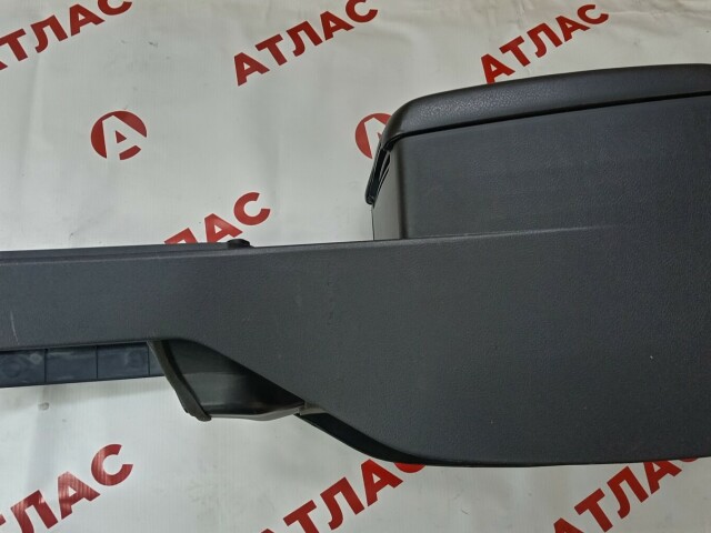 Подлокотник TOYOTA Camry 