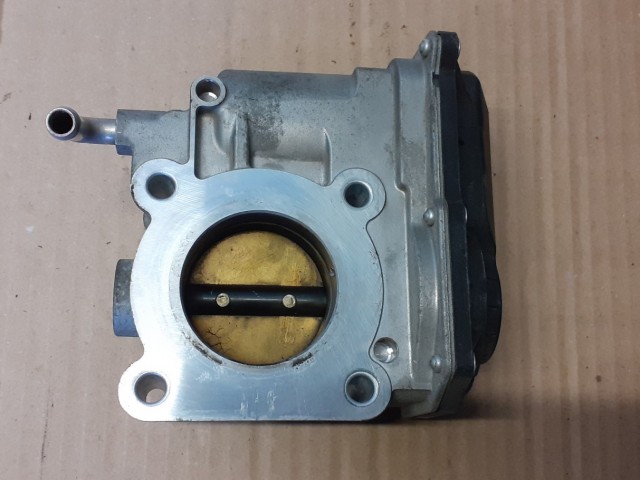 Дроссельная заслонка TOYOTA Sienta 1NZ-FE