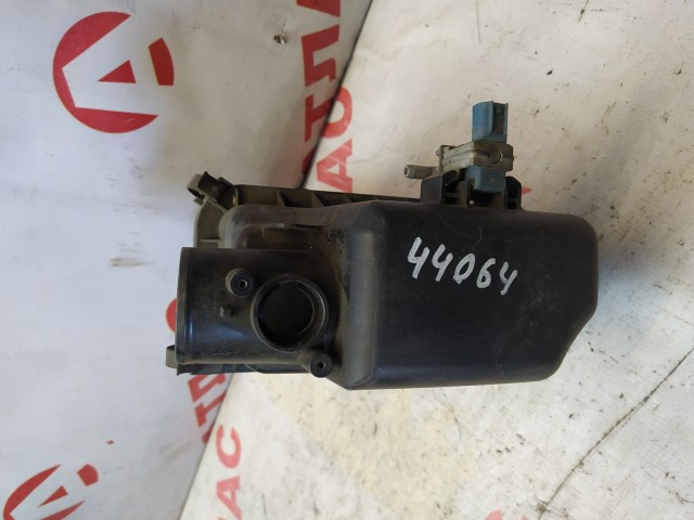 Корпус воздушного фильтра TOYOTA Vitz 2NZ-FE