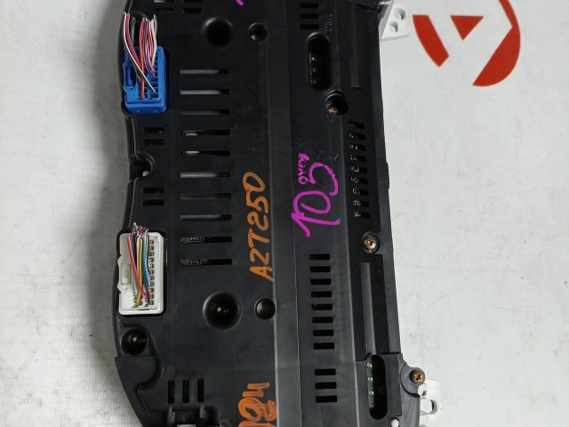 Щиток приборов TOYOTA Avensis 