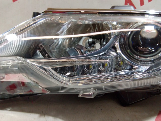 Фара TOYOTA Camry 