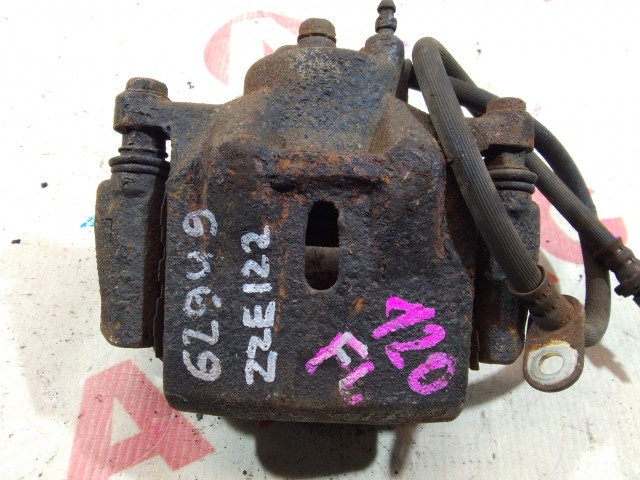 Суппорт TOYOTA Corolla Spacio 