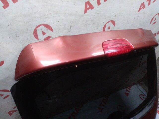 Дверь багажника NISSAN Juke 