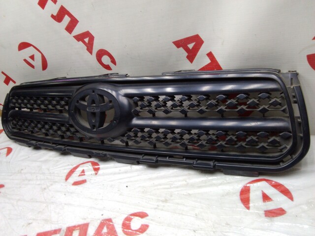 Решетка радиатора TOYOTA RAV4 