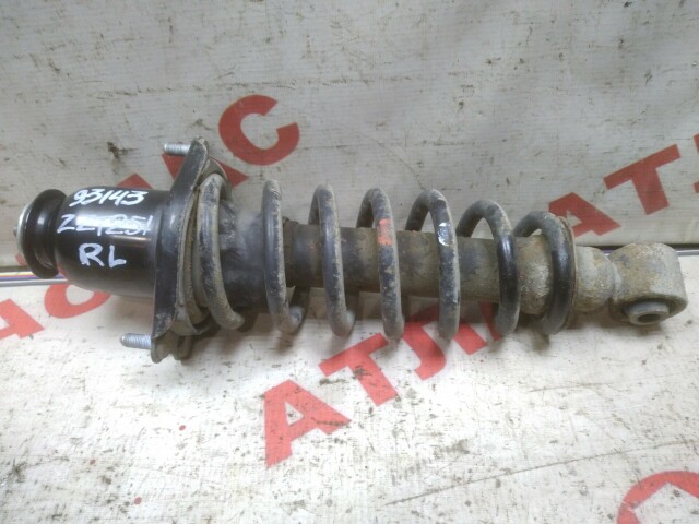 Стойка TOYOTA Avensis 