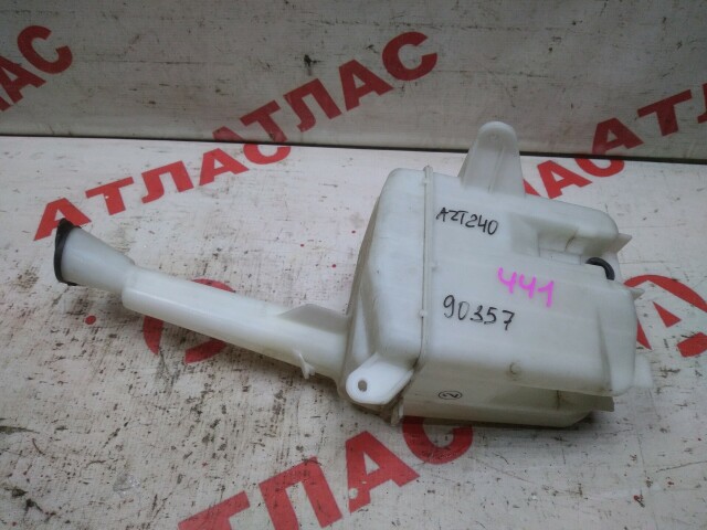 Бачок омывателя TOYOTA Platz 