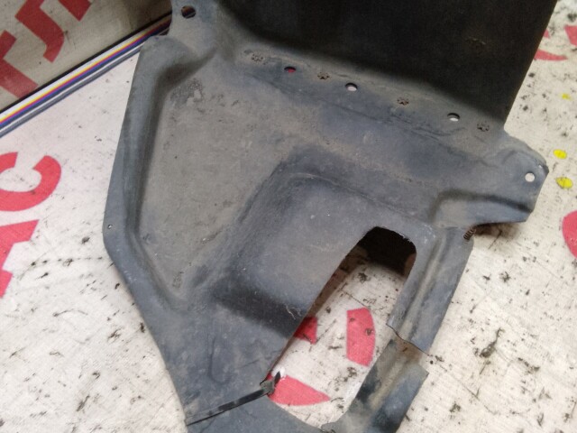 Подкрылок TOYOTA Corolla 