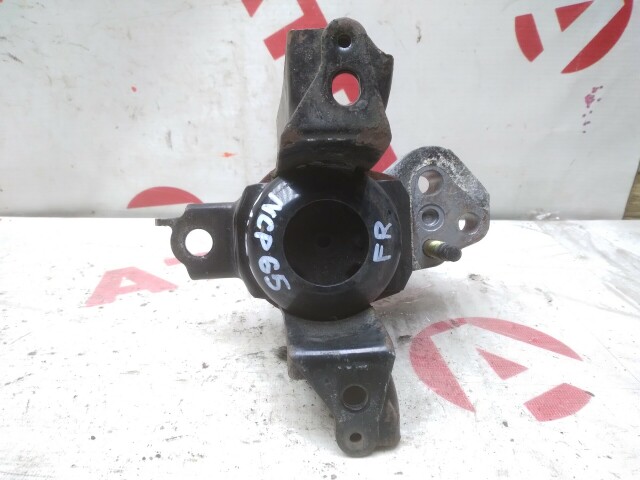 Подушка ДВС TOYOTA Ist 1NZ-FE