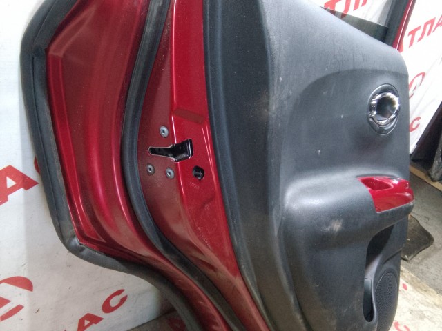 Дверь NISSAN Juke 