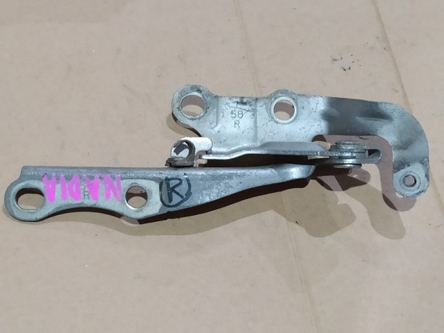 Кронштейны капота TOYOTA Nadia 