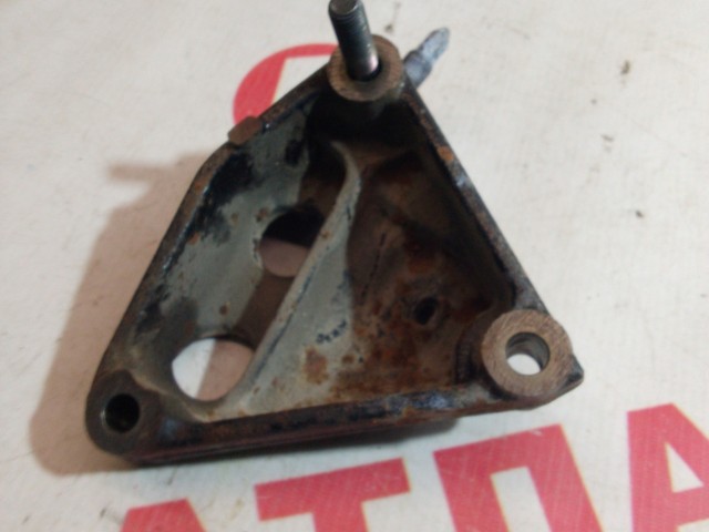 Кронштейн подушки ДВС TOYOTA RAV4 3ZR-FAE