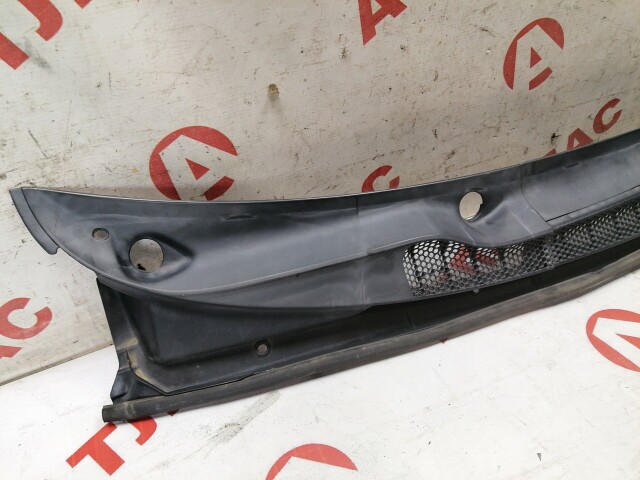 Жабо TOYOTA Vitz 