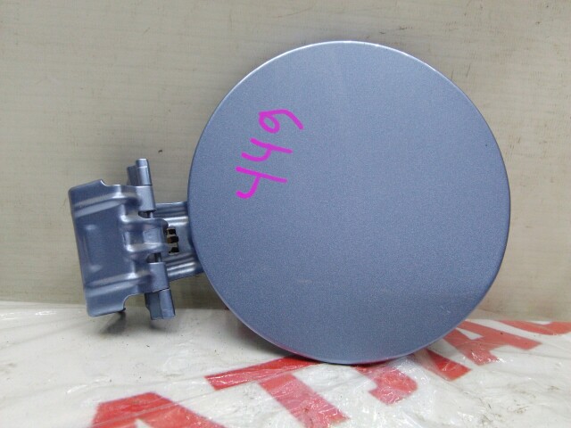 Лючок бензобака TOYOTA Vitz 