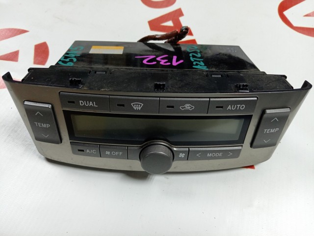 Блок управления печкой и кондиционером TOYOTA Avensis 