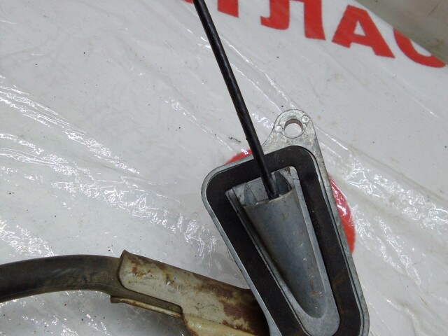 Трос ручника NISSAN Bluebird Sylphy 