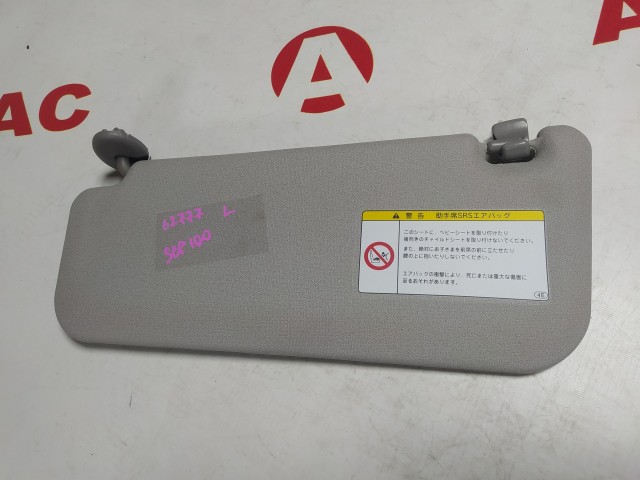 Козырёк TOYOTA Ractis 