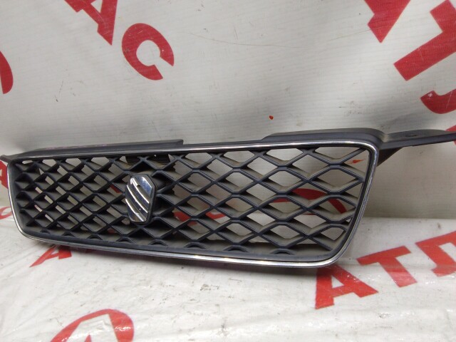 Решетка радиатора TOYOTA Sprinter 