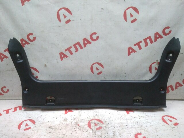 Накладка замка багажника TOYOTA Avensis 